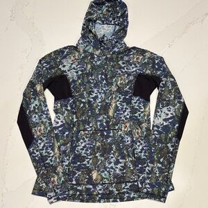 Lululemon Runbeam Floral Long Sleeve 1/4 zip Hoodie Sport Size